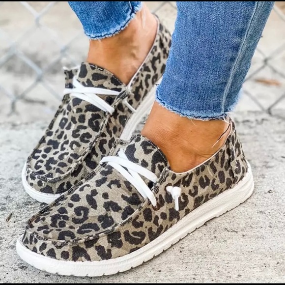 unbranded Shoes - Leopard Print Slip-on Sneakers